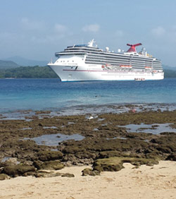 Cruise in Pacific Island